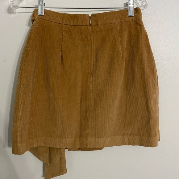 Corduroy Wrap Skirt in Camel by Lauren James Size Medium - Picture 6 of 11